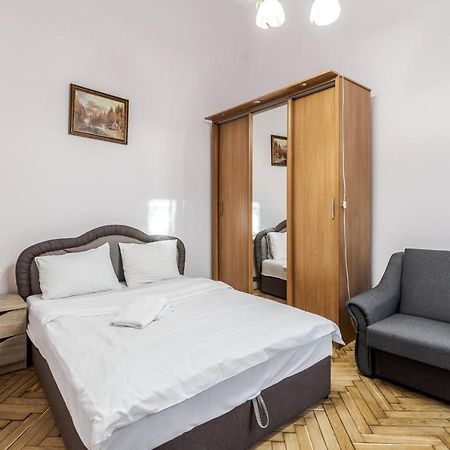 Striltsiv Apartment Lviv Exterior photo
