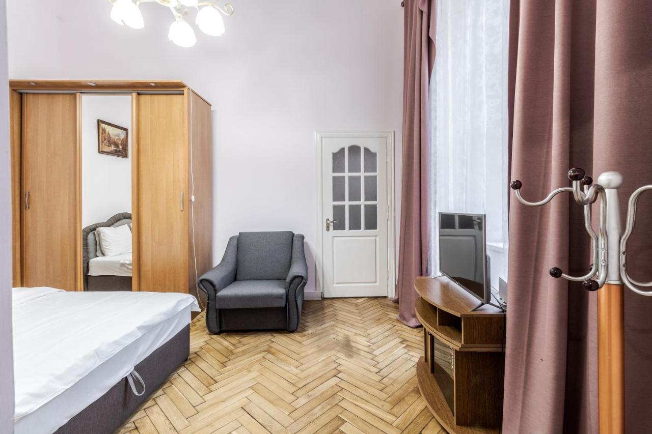 Striltsiv Apartment Lviv Exterior photo