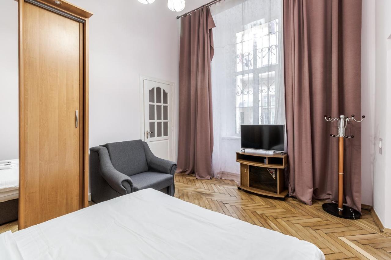 Striltsiv Apartment Lviv Exterior photo